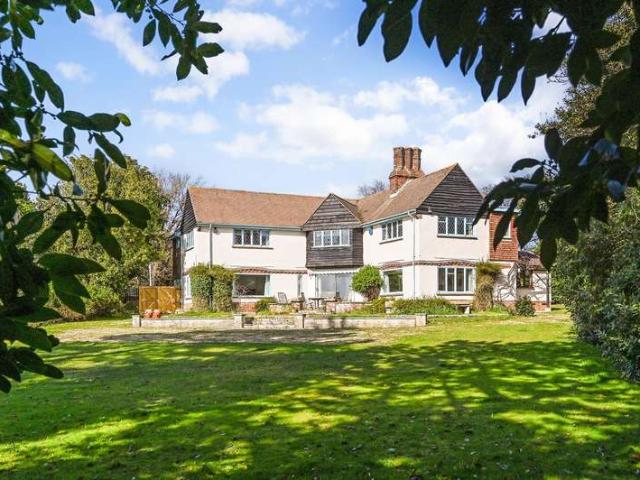 Farm for sale in Fleetend, Fareham