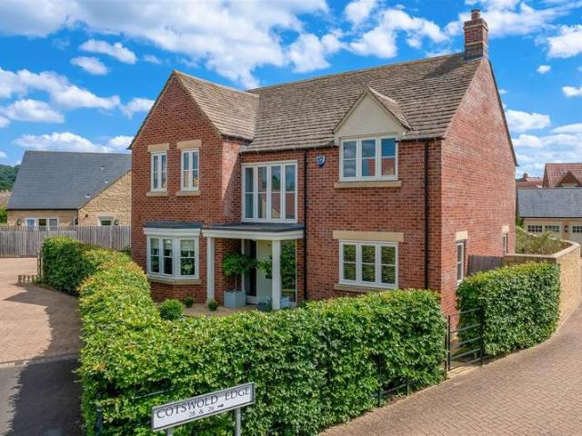Farm for sale in Fossebridge, Gloucestershire