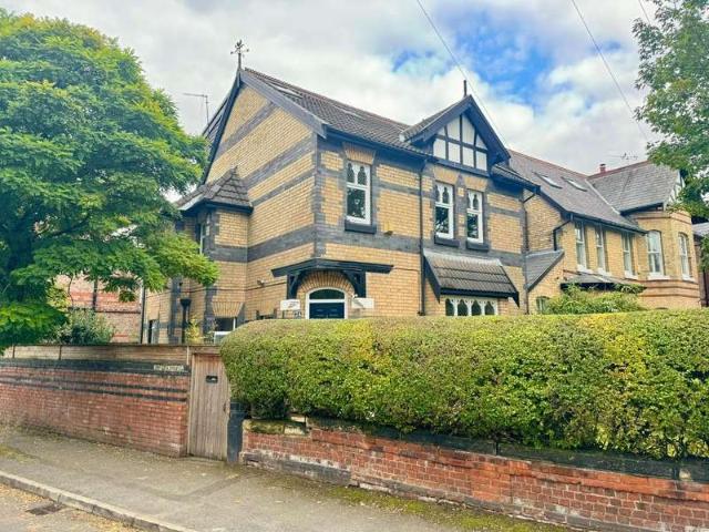 Farm for sale in Chorlton-cum-Hardy, Manchester