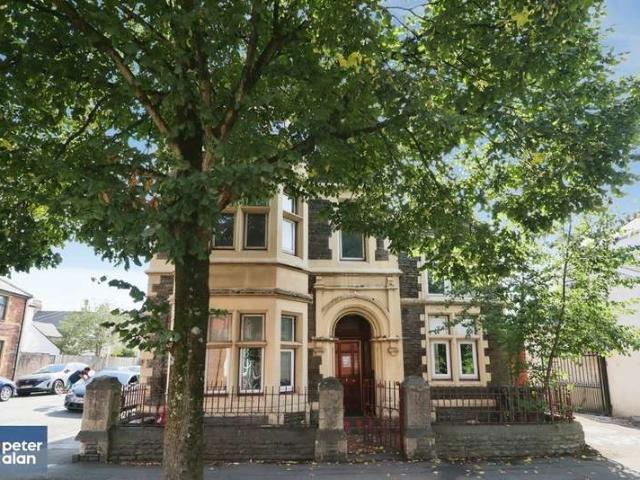 Farm for sale in Falcon Lodge, Wales