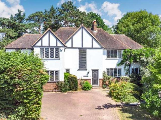 Farm for sale in Elmstead, Greater London