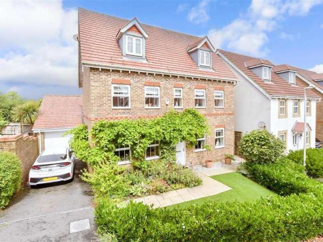 Farm for sale in Folkestone, Hawkinge