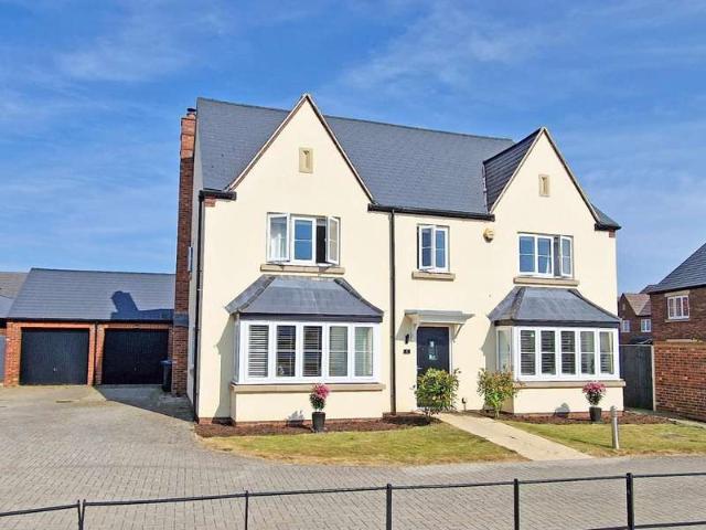 Farm for sale in Evershot, Oxfordshire
