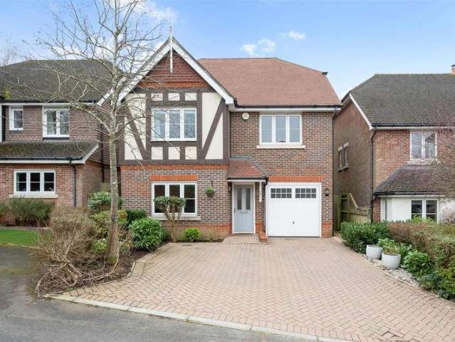 Farm for sale in Banstead, Reigate and Banstead