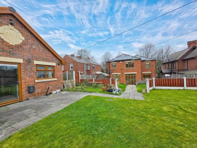 Farm for sale in Wombwell, South Yorkshire