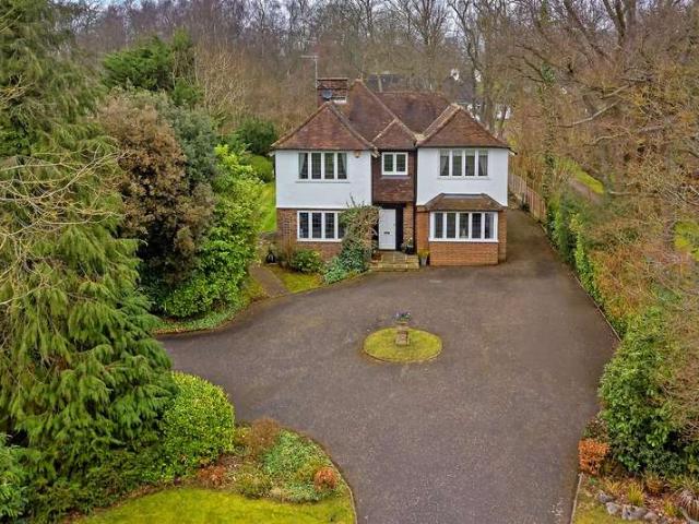 Farm for sale in Fretherne, Hertfordshire