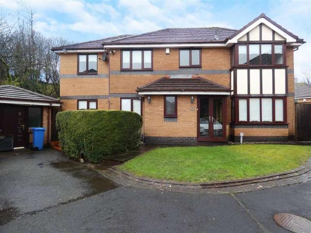 Farm for sale in Huyton, Knowsley