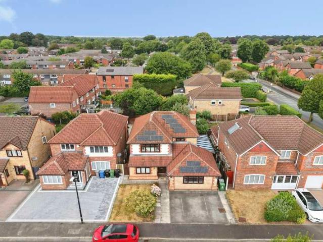 Farm for sale in Broadheath, Trafford Park
