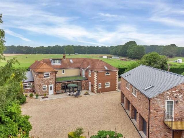 Farm for sale in Eagle and Swinethorpe, Ashby De La Launde