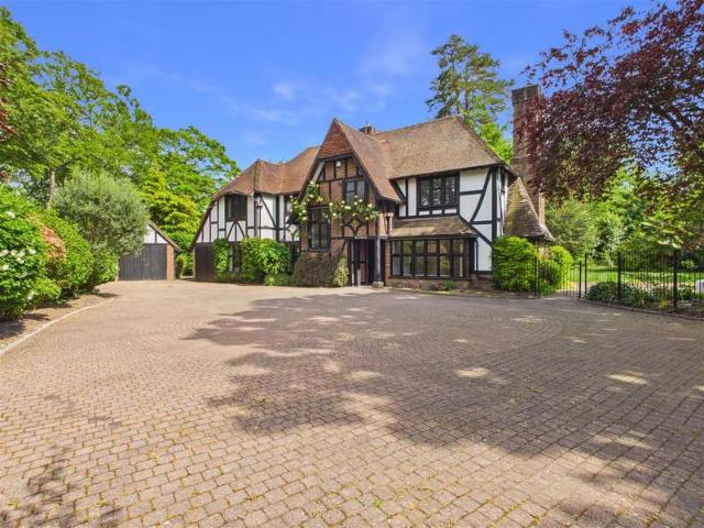 Farm for rent in Blackhills, Surrey