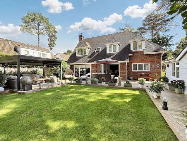 Farm for sale in Tricketts Cross, Ferndown