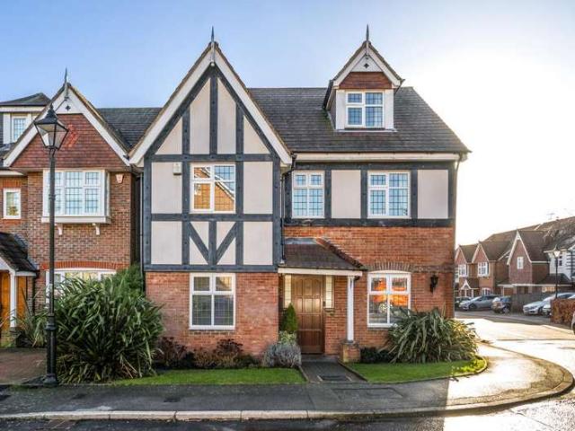 Farm for sale in Little Stanmore, Greater London