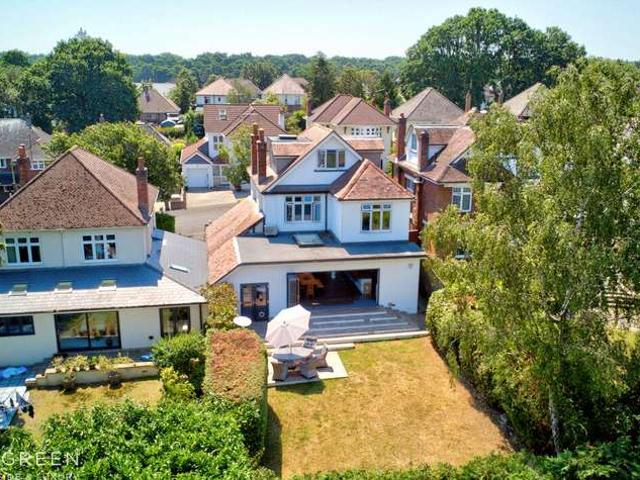 Farm for sale in Queens Park, Bournemouth