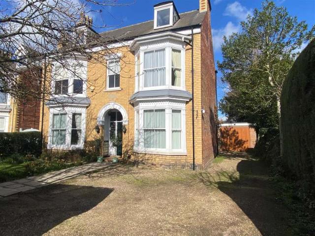 Farm for sale in Cottingham, East Riding Of Yorkshire