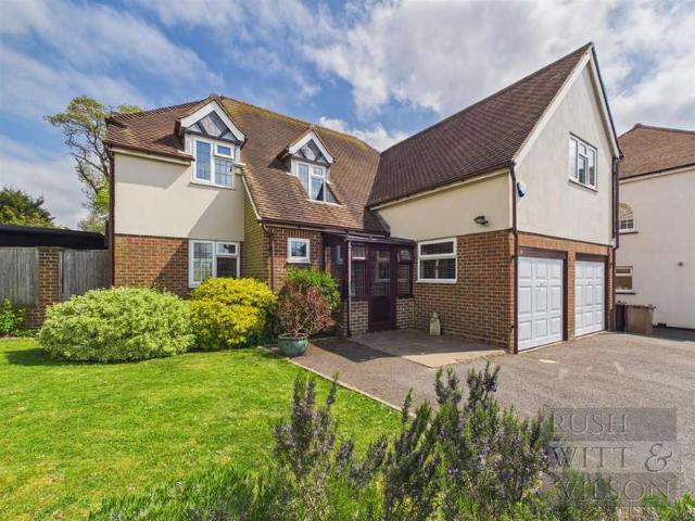 Farm for sale in Silverhill, Guestling Green