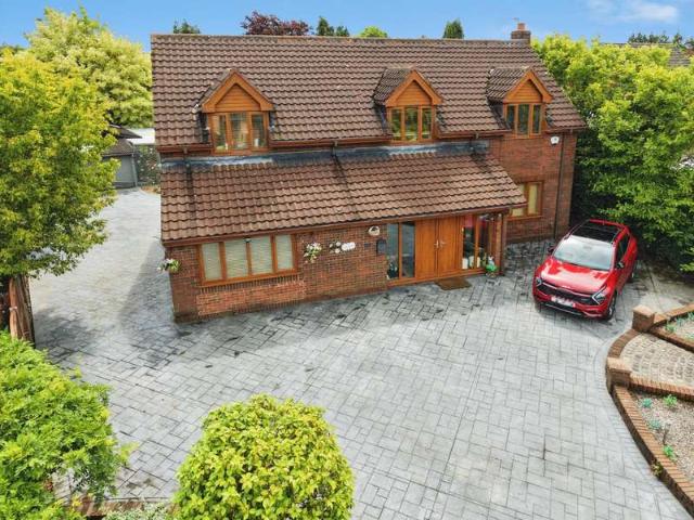 Farm for sale in Pewfall, St Helens