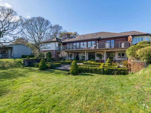Farm for sale in West Hill, Budlake