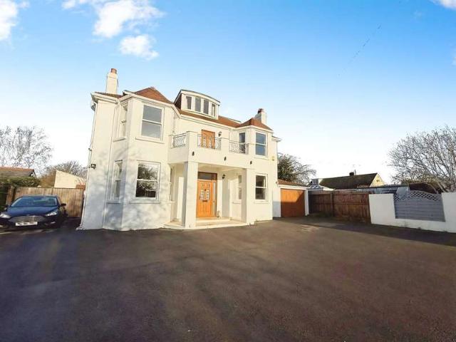 Farm for sale in Rhoose, Wales