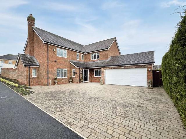 Farm for sale in Bishop Cuthbert, Brierton