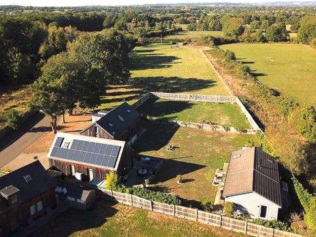 Farm for sale in Hillview, Surrey