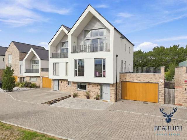 Farm for sale in Chelmsford, Essex
