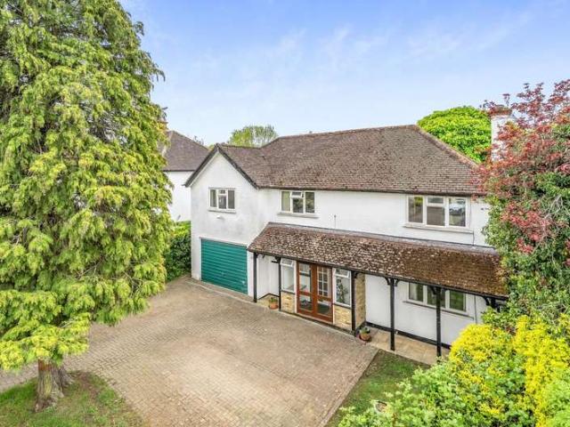 Farm for sale in Bushey, Bushey Heath