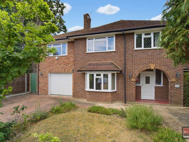 Farm for sale in Lower Halliford, Surrey