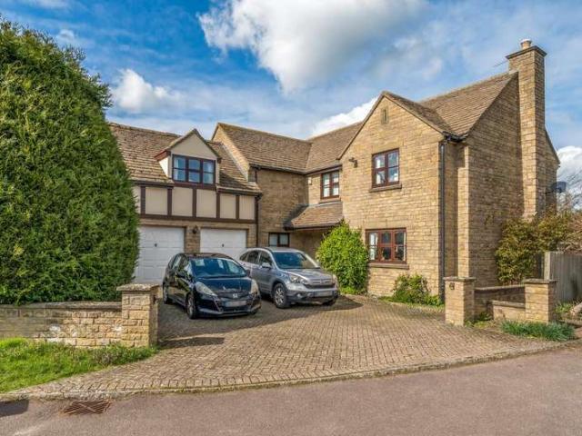 Farm for sale in Teddington, Pamington