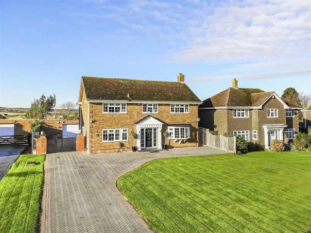 Farm for sale in Hartlip, Oad Street