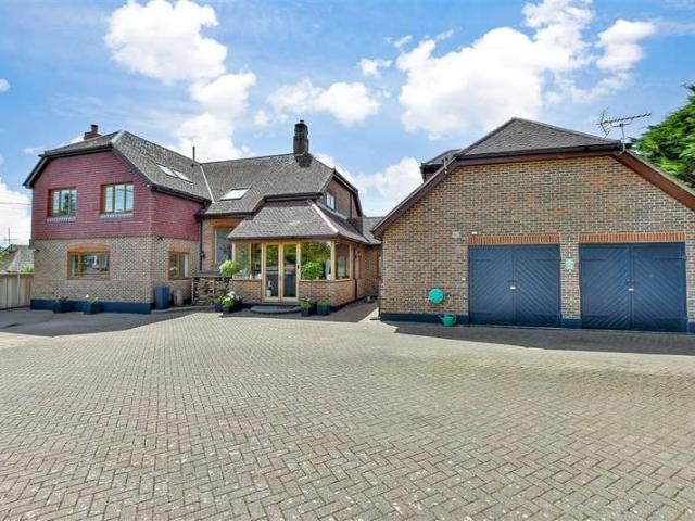 Farm for sale in Cooling Street, Cliffe Woods