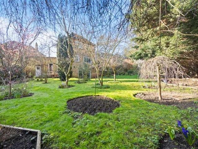 Farm for sale in Hendon, Greater London