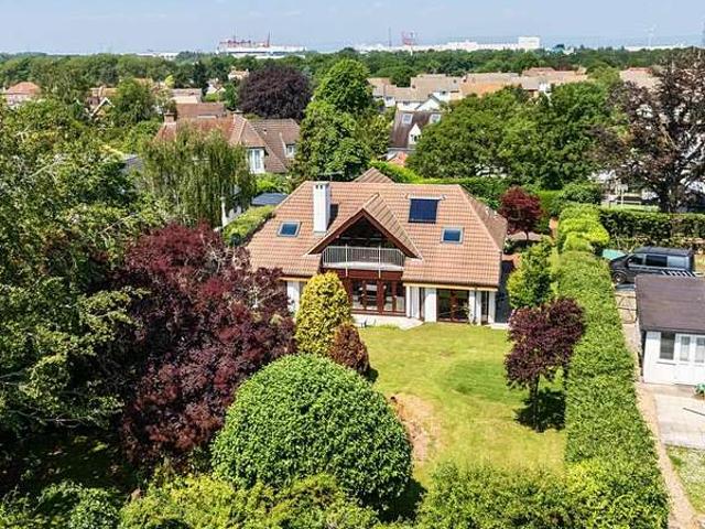 Farm for sale in Easton-in-gordano, North Somerset