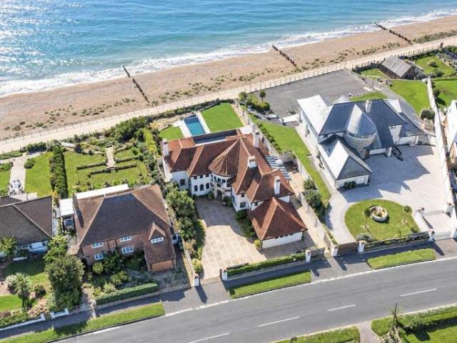 Farm for sale in Collington, Rother
