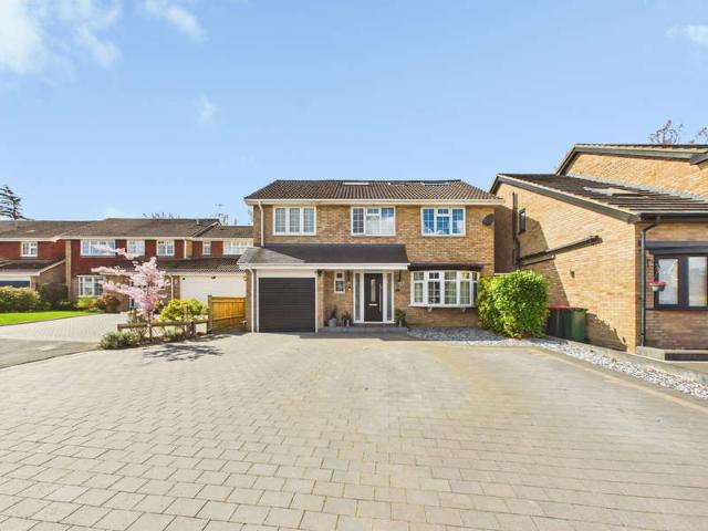 Farm for sale in Forge Wood, Crawley