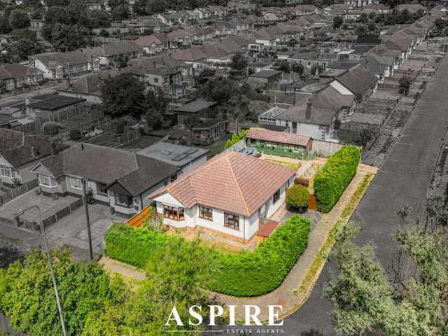 Farm for sale in Vange, Essex