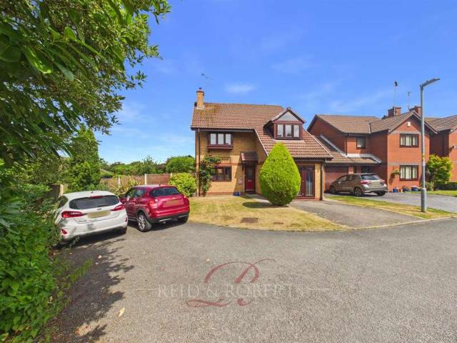 Farm for sale in Mold