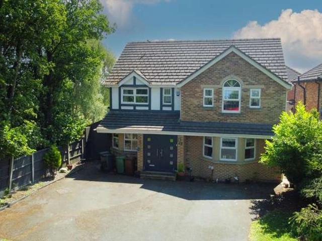 Farm for sale in Pudsey, West Yorkshire