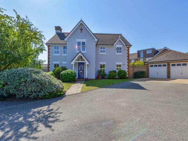 Farm for sale in Swanley, The Butts