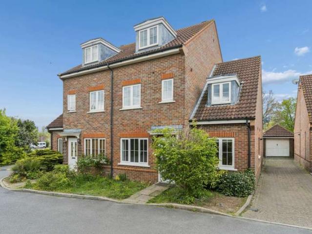 Farm for sale in Fretherne, Hertfordshire