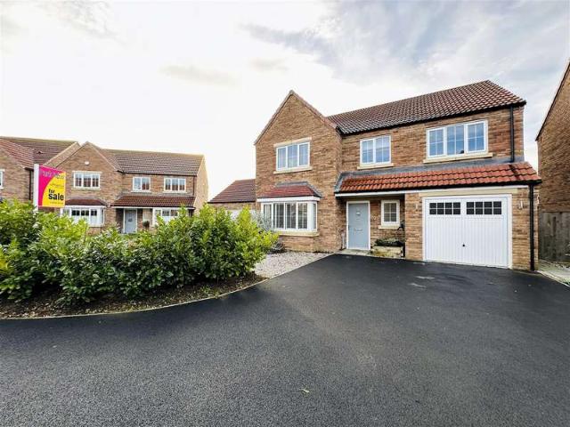 Farm for sale in Cawood, North Yorkshire