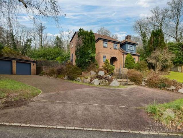Farm for sale in Mount Wise