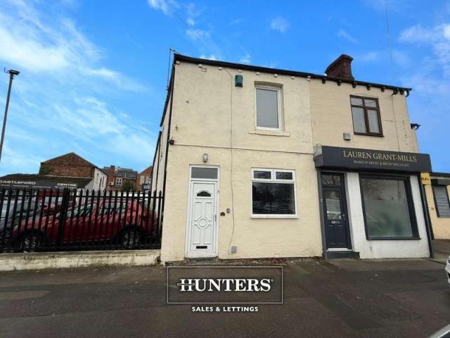 Farm for sale in Cutsyke, Castleford