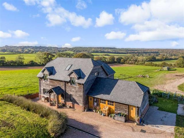 Farm for sale in Havenstreet and Ashey, Arreton