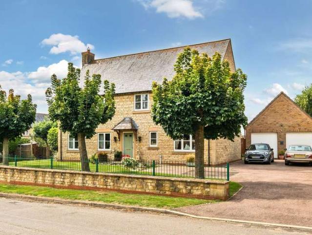 Farm for sale in Barholm, Lincolnshire