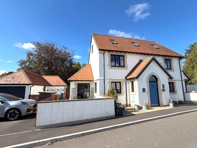 Farm for sale in Hallatrow, Bath And North East Somerset
