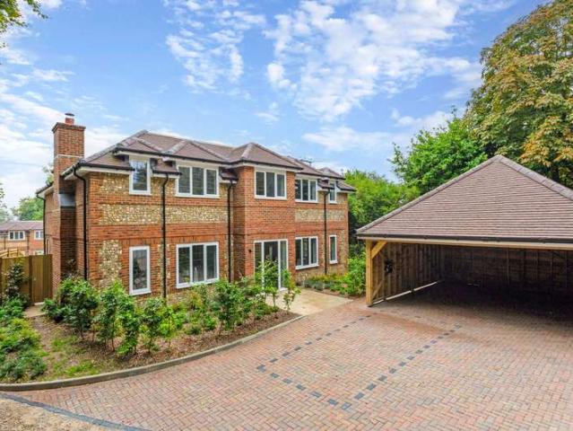 Farm for sale in Hillview, Surrey