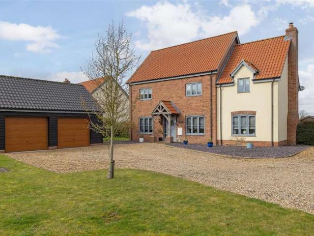 Farm for sale in Wreningham, Burgh St Peter