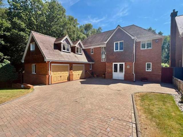 Farm for sale in Merley, Poole