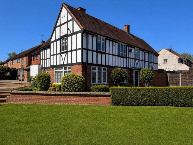 Farm for sale in Harold Hill, Greater London