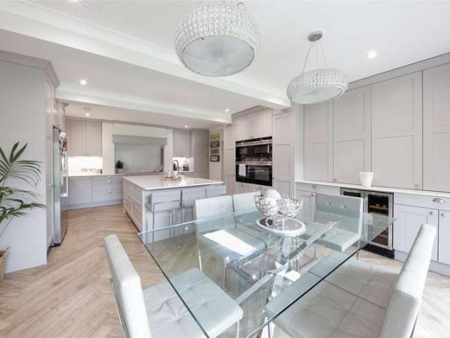 Farm for rent in Chigwell, Epping